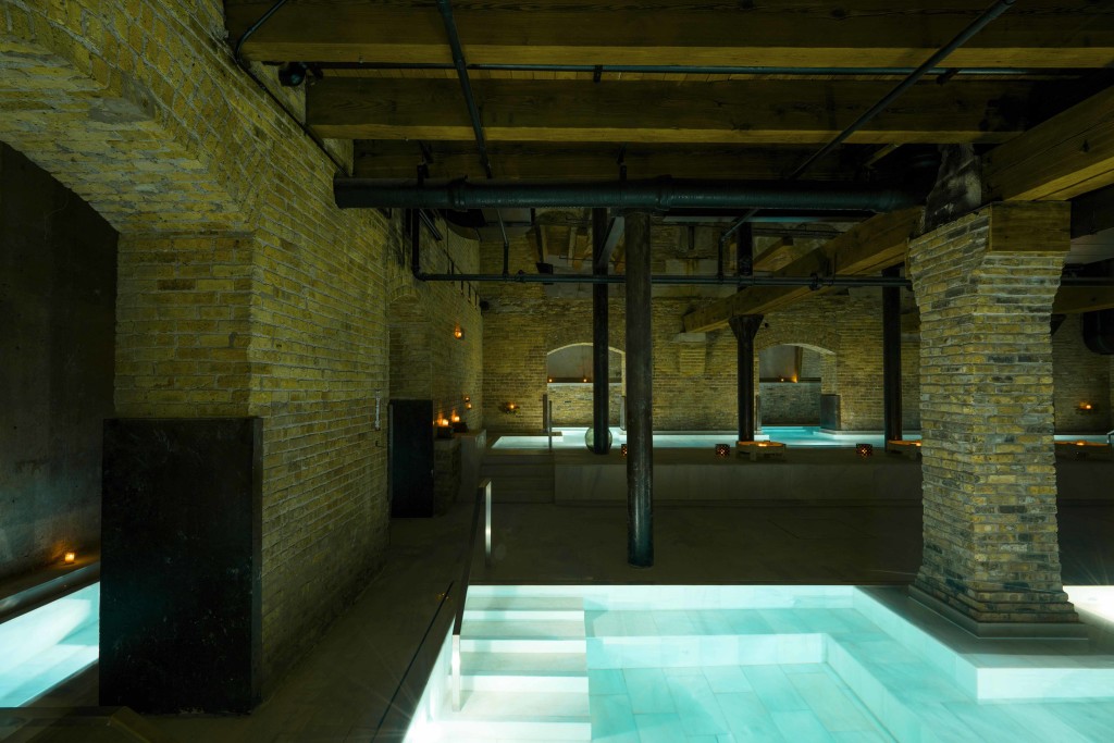 aireancienbathschicago-general-view1